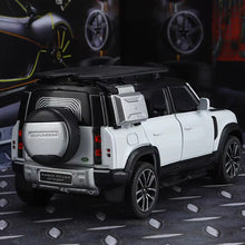 1:24 Scale Die Cast Range Rover Defender Model Vehicle